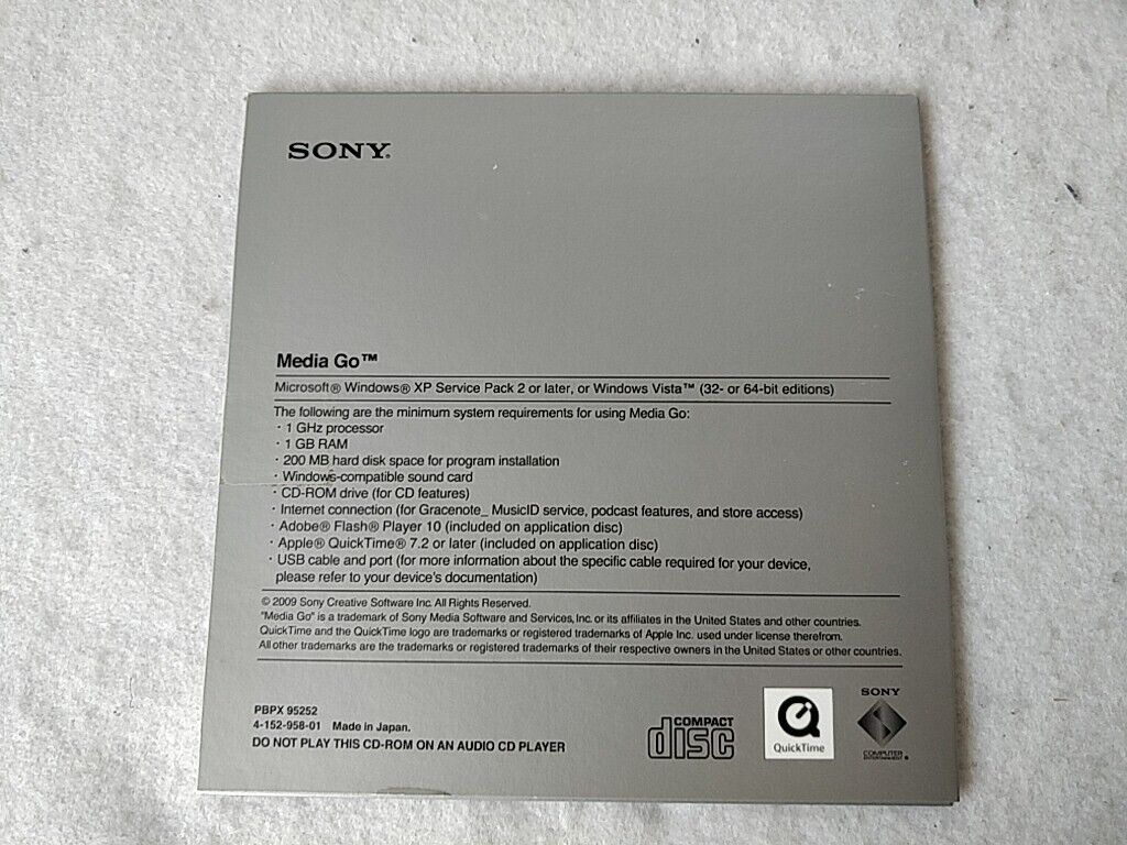 SONY PSP Go Playstation Portable console, manual, battery cable, Boxed -e0810-