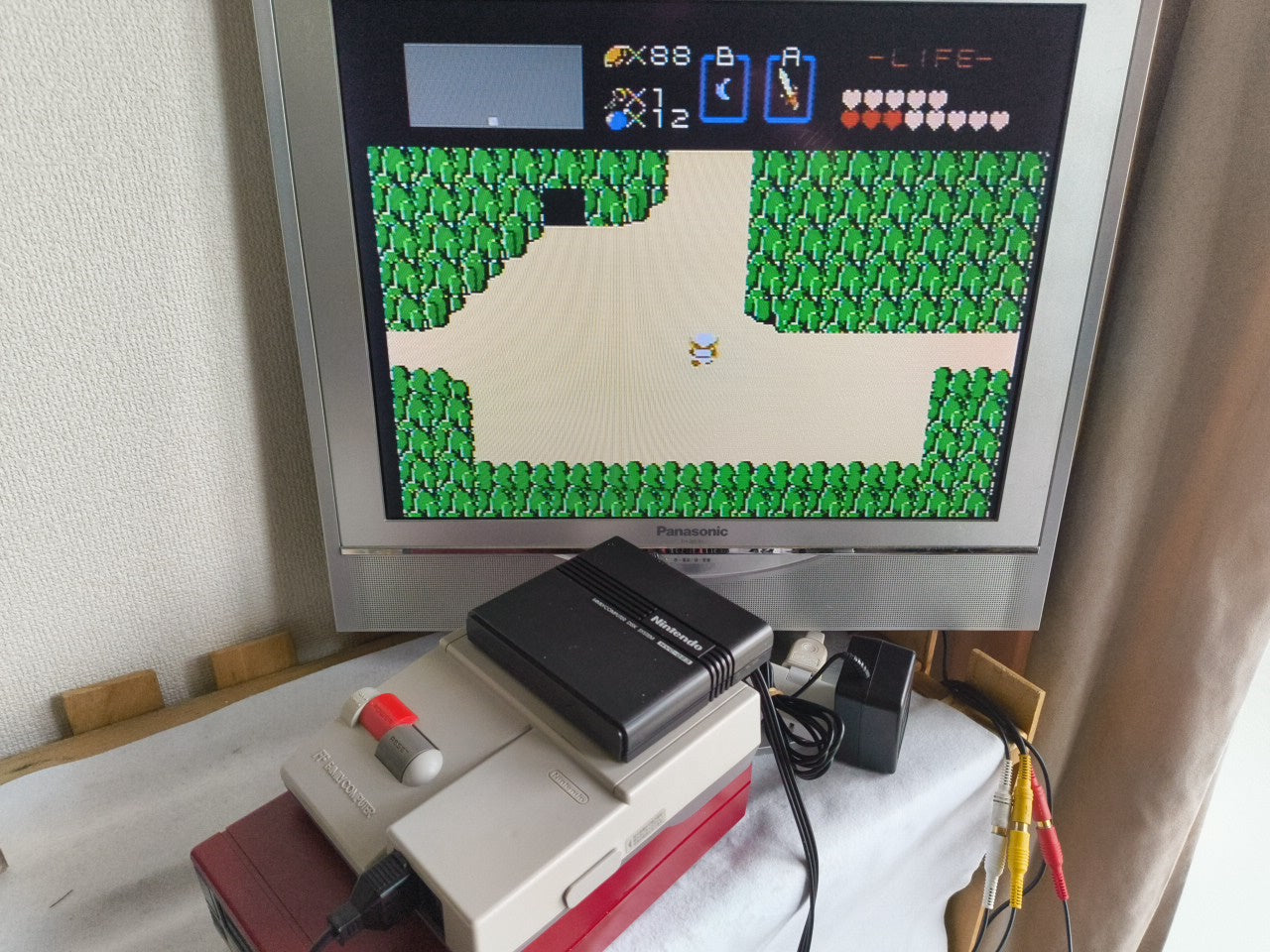 LEGEND OF ZELDA FAMICOM (NES) Disk System, Game disk and box set, tested-h0117-