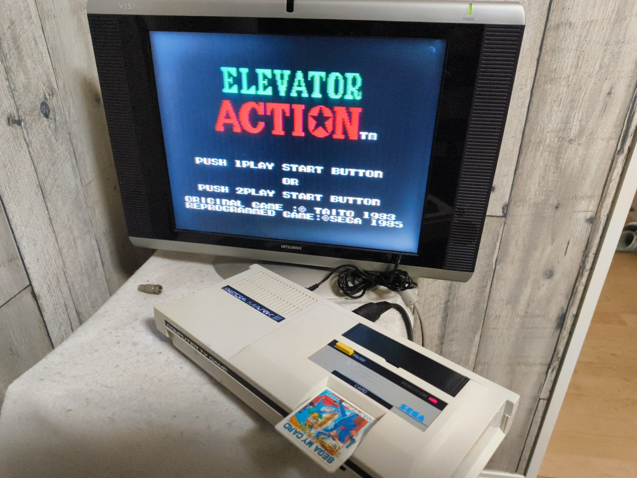 Defective, SEGA MARK 3 III CONSOLE (Sega Master System) ,w/Pad and Box-h0220-