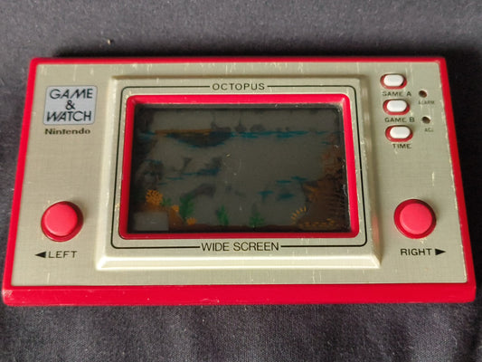 Vintage Nintendo Game & Watch Octopus OC-22 Handheld game /tested-h0307-