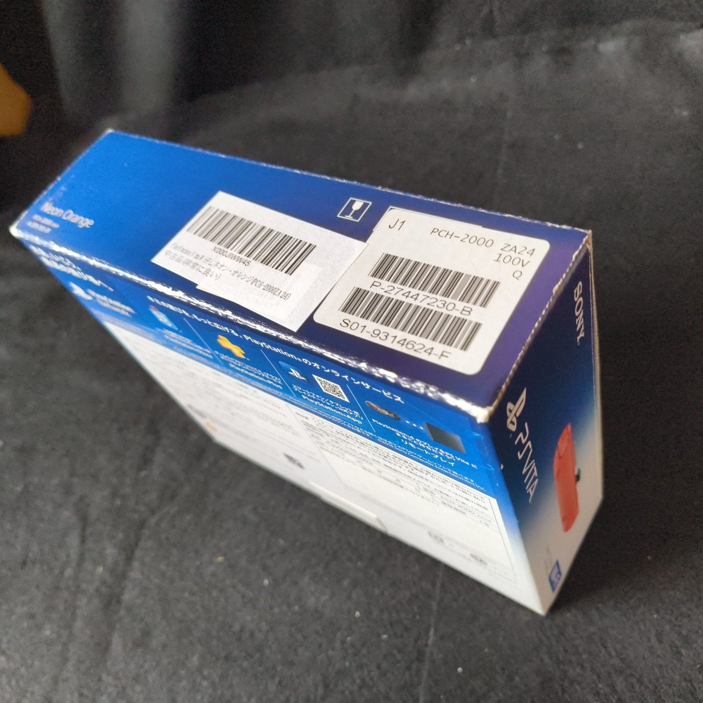 SONY PS Vita PCH-2000 Neon Orange Console 1GB, w/Manual Box set, Working, Japan