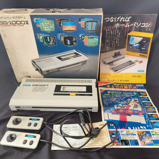 Used, SEGA SG-1000Ⅱ CONSOLE System, two pads ,flyers, Box set, Working, Japan
