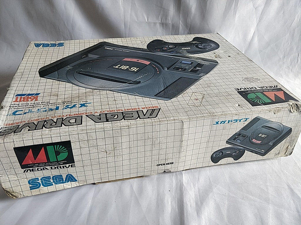 SEGA Mega Drive Console System HAA-2510, PSU, Pad and Box set/ tested-e0513-