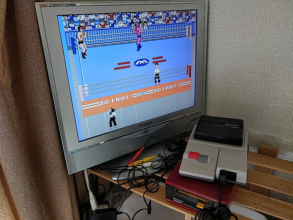 Volley ball / Pro Wresling FAMICOM DISK SYSTEM/Disk, Manual and Case set-e0920-