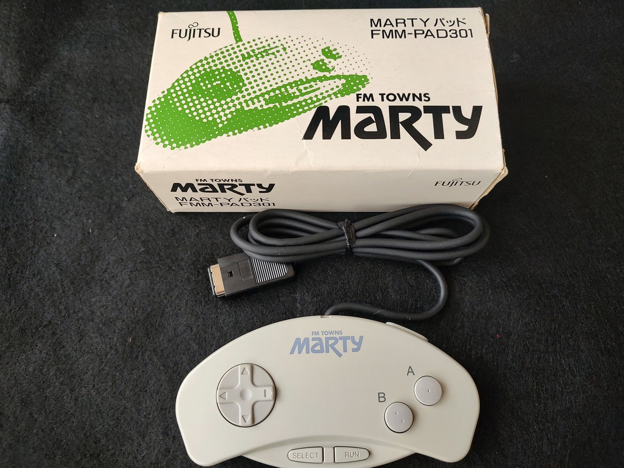 FUJITSU FM Towns /MARTY Original controller pad FMT-PD301 w/Box