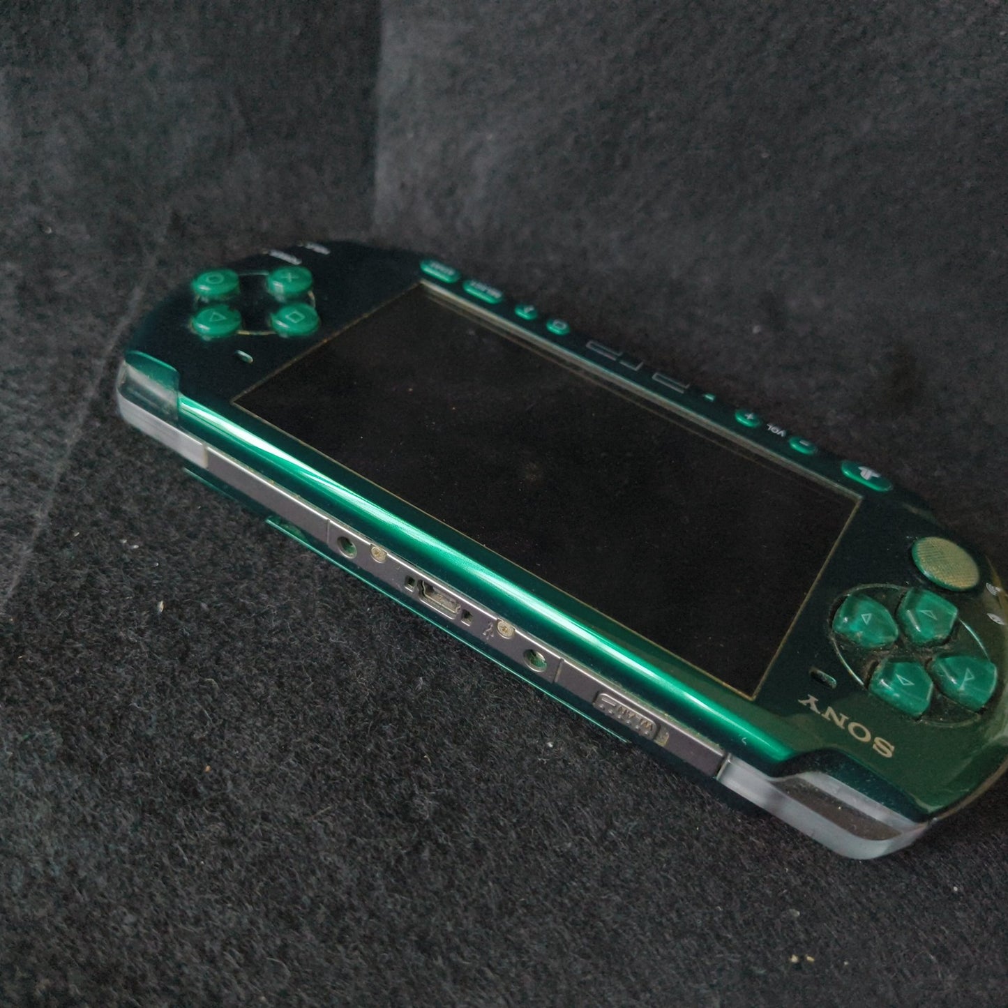 Sony PSP 3000 Spirited Green Console Boxed Set Memory Stick 4GB Yellowing Screen