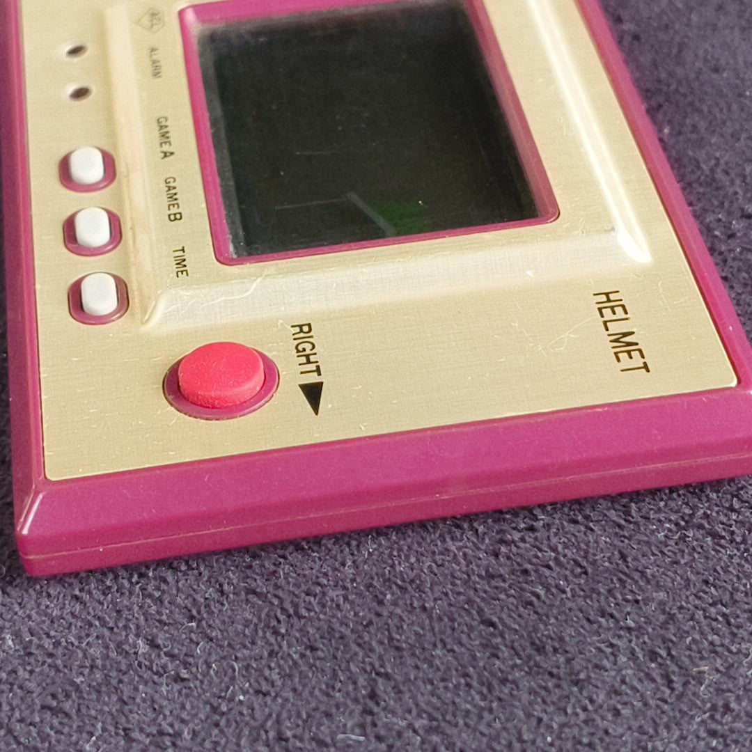 Nintendo Game & Watch HELMET CN-07 Wide Screen FP-24 Handheld Tested Screen Burn