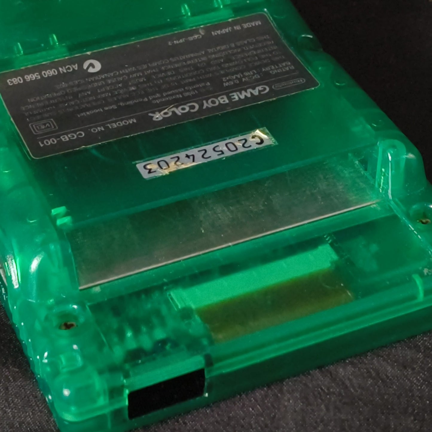 Nintendo Gameboy Color Toys R Us Limited edition Greeh console and Game, Working