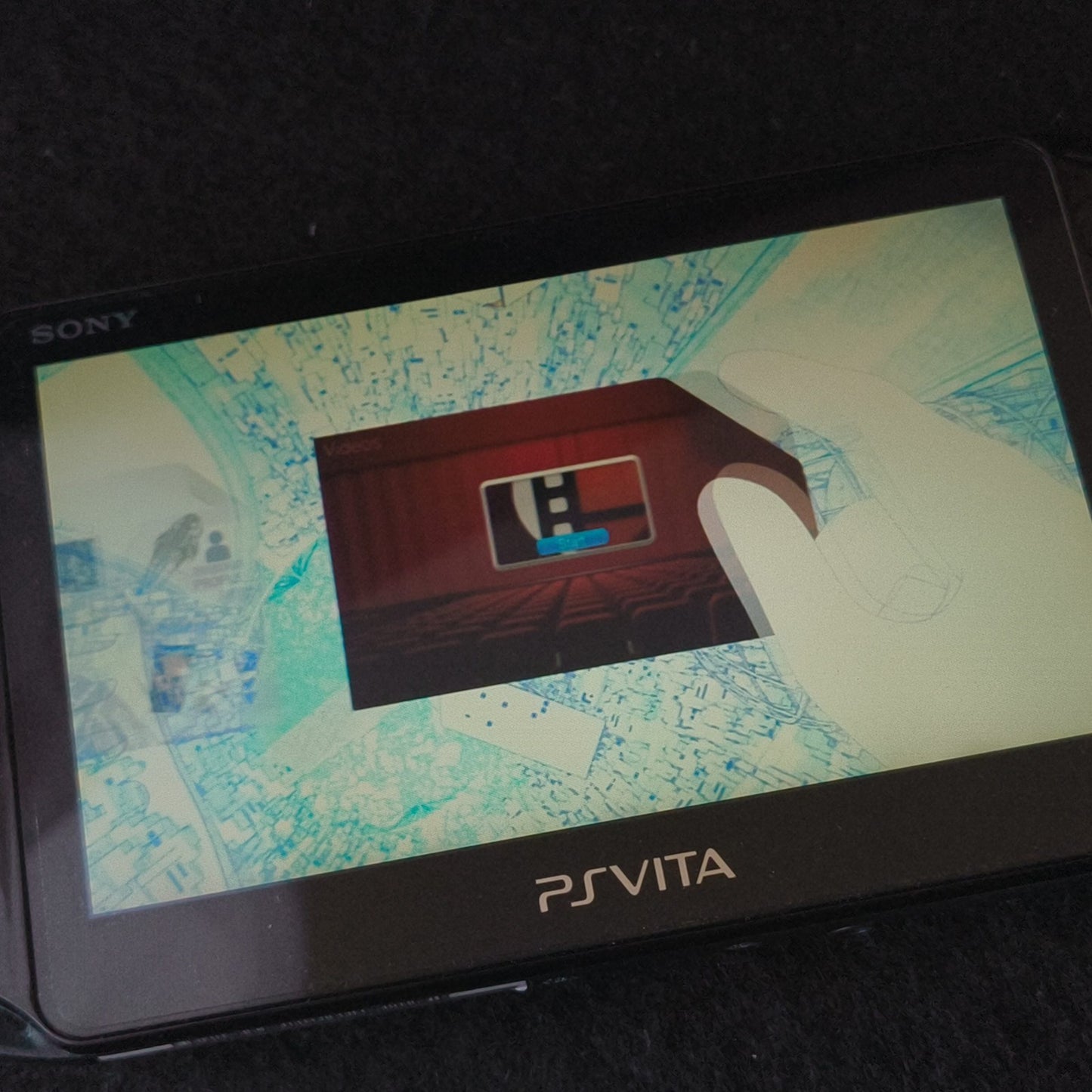SONY PS Vita PCH-2000 ZA11 Black Console w/Game, Working, No charger, Japan
