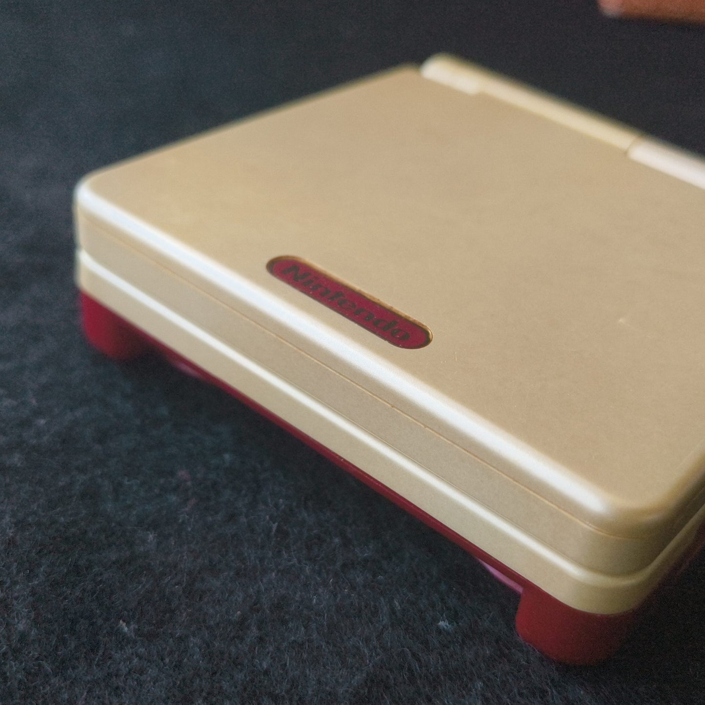Nintendo Game Boy Advance SP Famicom Color AGS-001 Boxed Manual Screen Issue