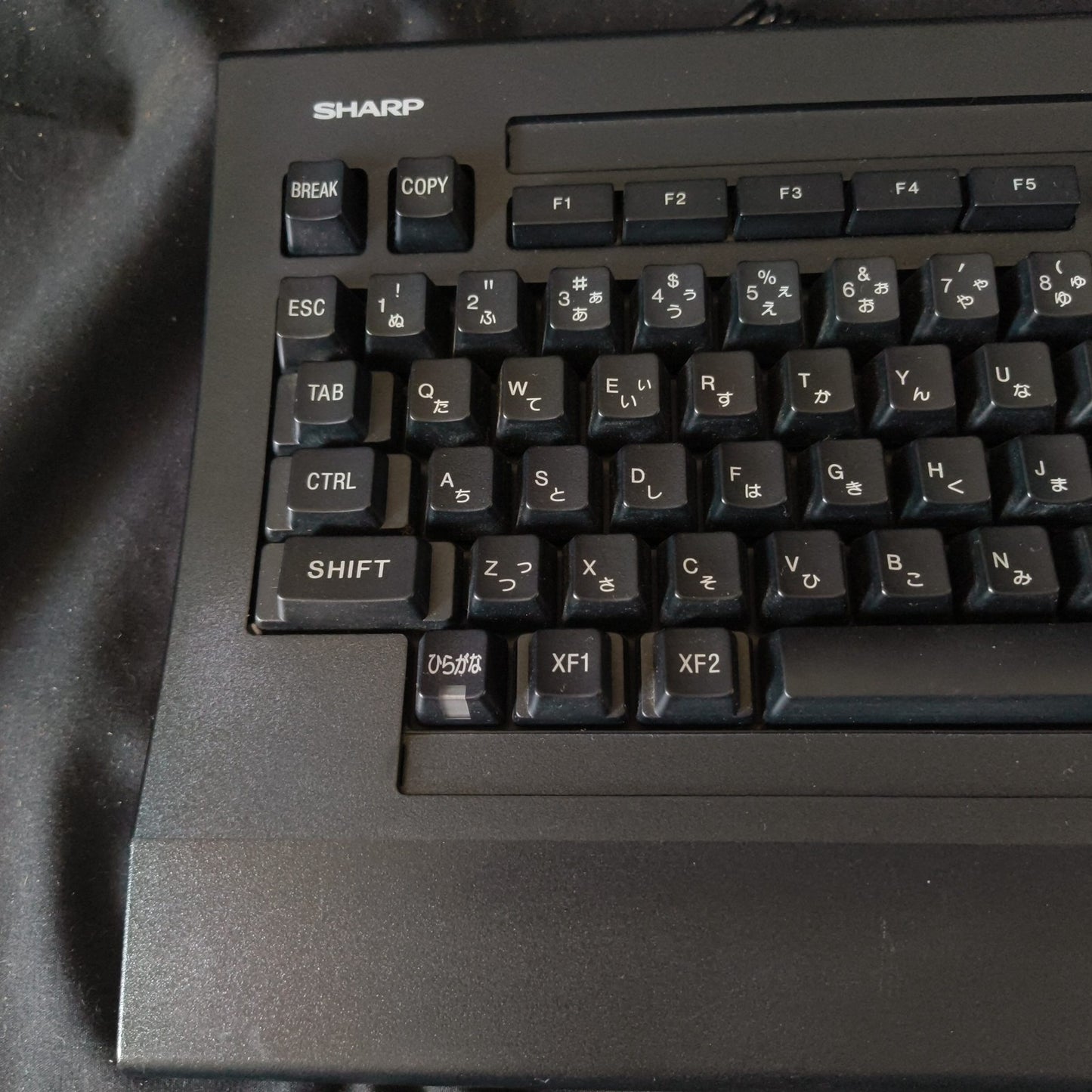 Sharp X68000 Original JIS KEYBOARD DSETK0024CE00 CSA-71284, working, Japan