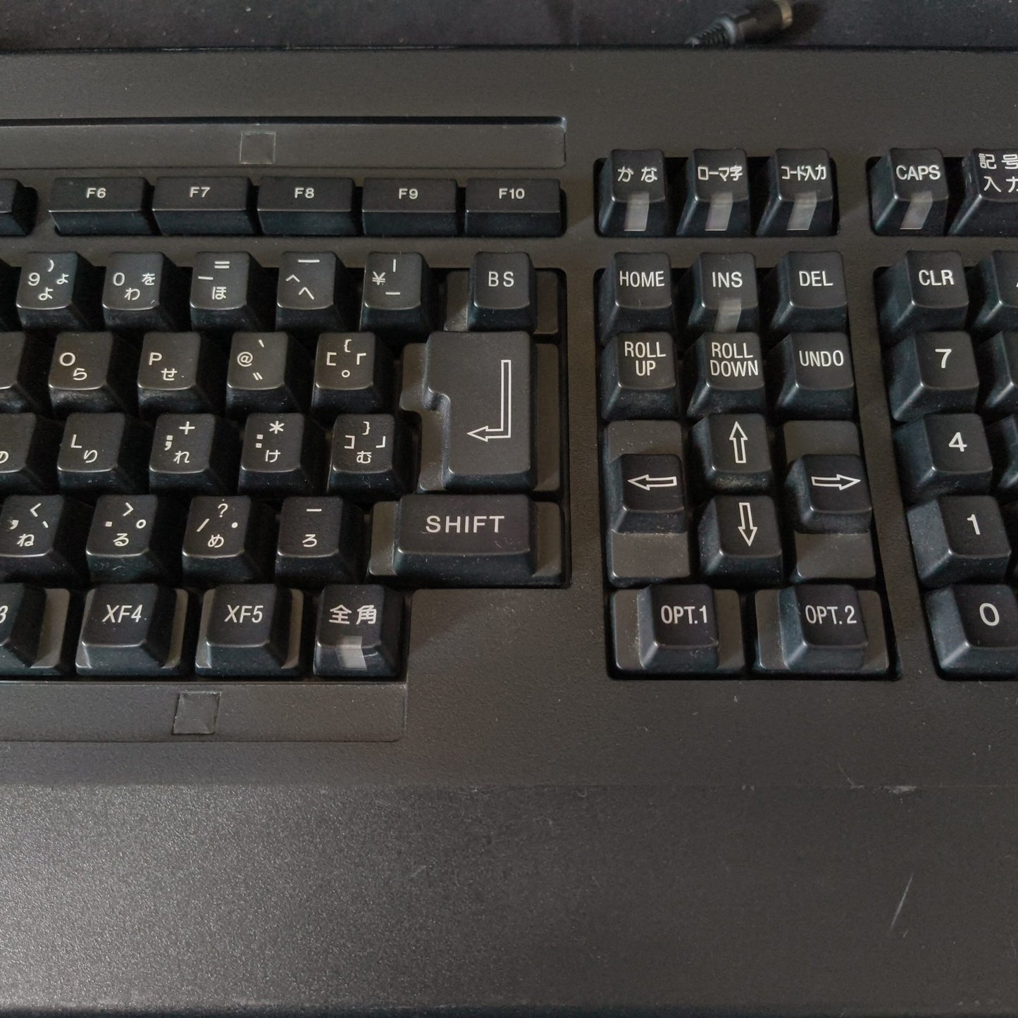 Sharp X68000 Original JIS KEYBOARD DSETK0024CE00 CSA-71284, working, Japan