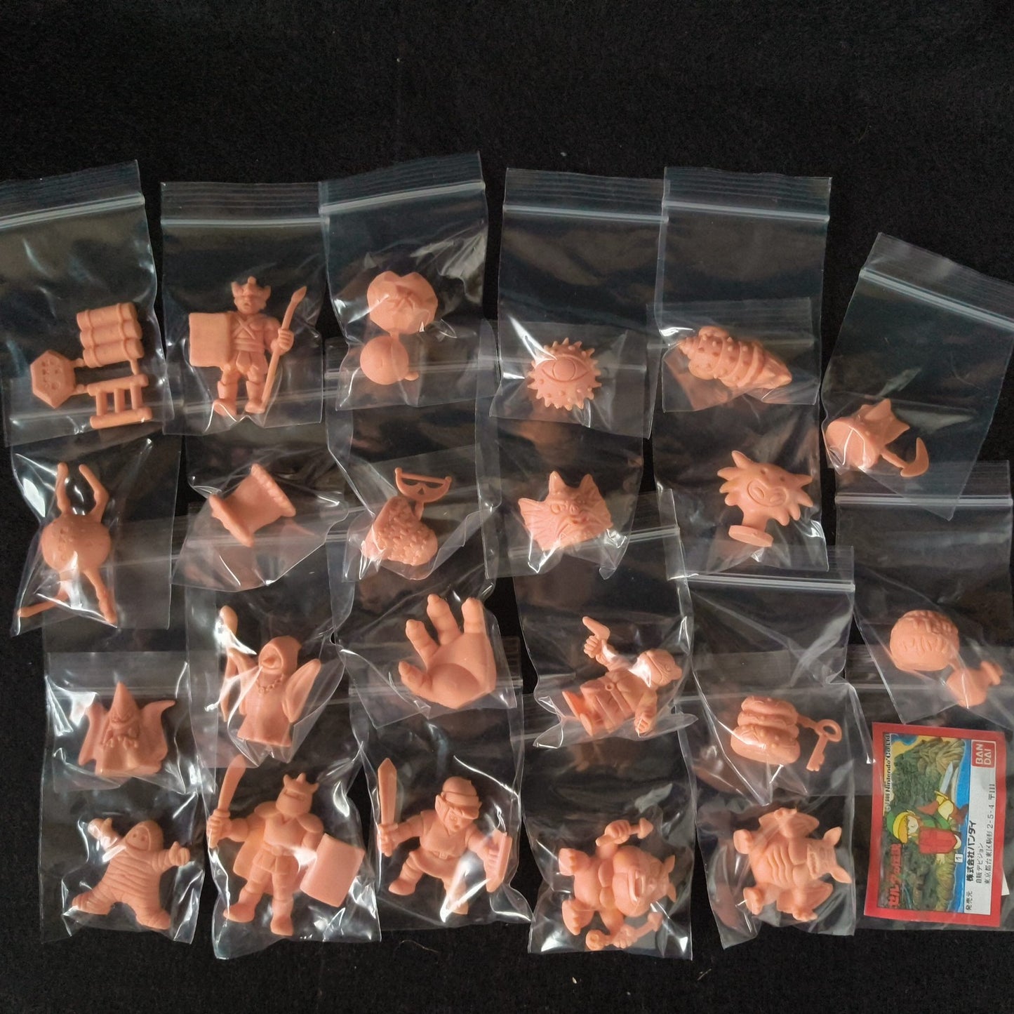 Legend of Zelda keshi rubber eraser collection and minibook set. Nintendo, Japan