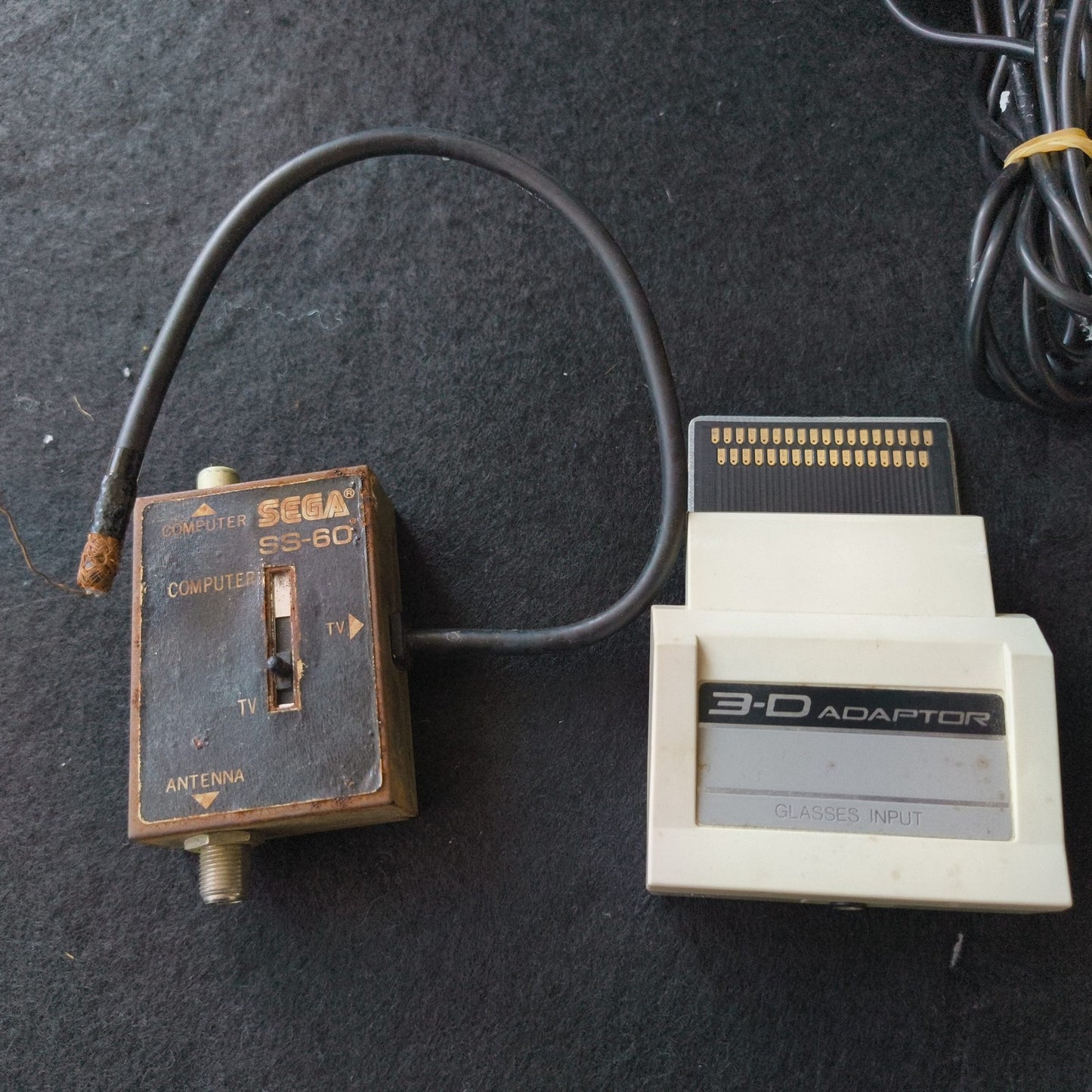 SEGA MARK 3 III CONSOLE (Sega Master System) ,w/ Pads, PSU, Manual, Box/ Japan