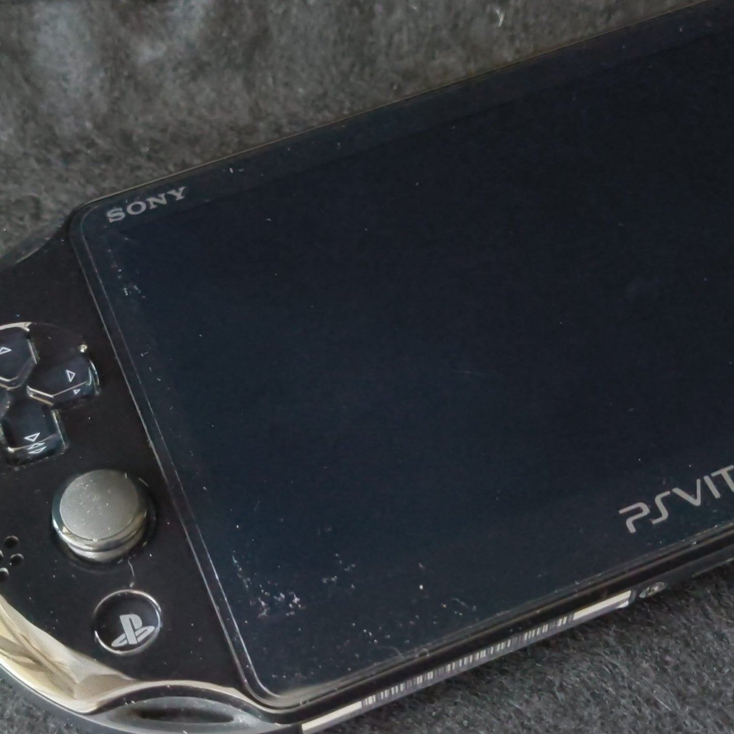 SONY PS Vita PCH-2000 ZA11 Black Console w/Game, Working, No charger, Japan