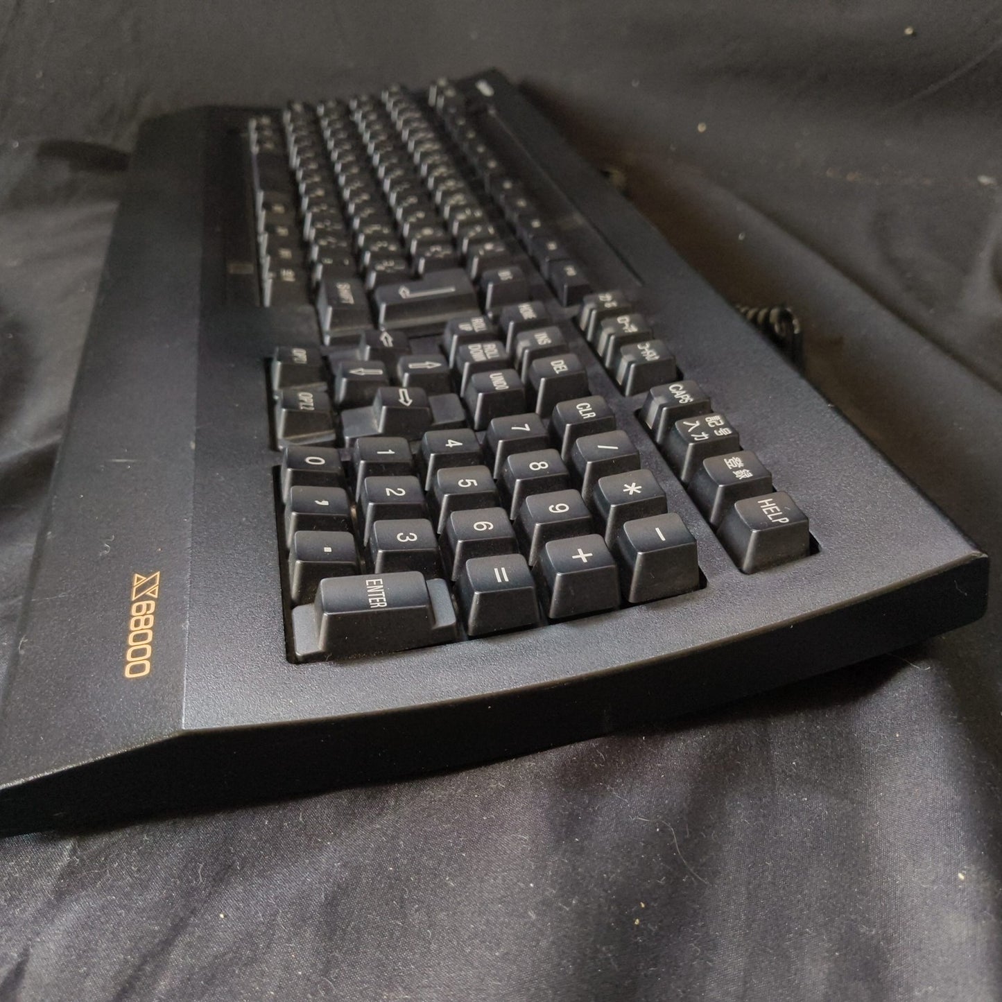 Sharp X68000 Original JIS KEYBOARD DSETK0024CE00 CSA-71284, working, Japan