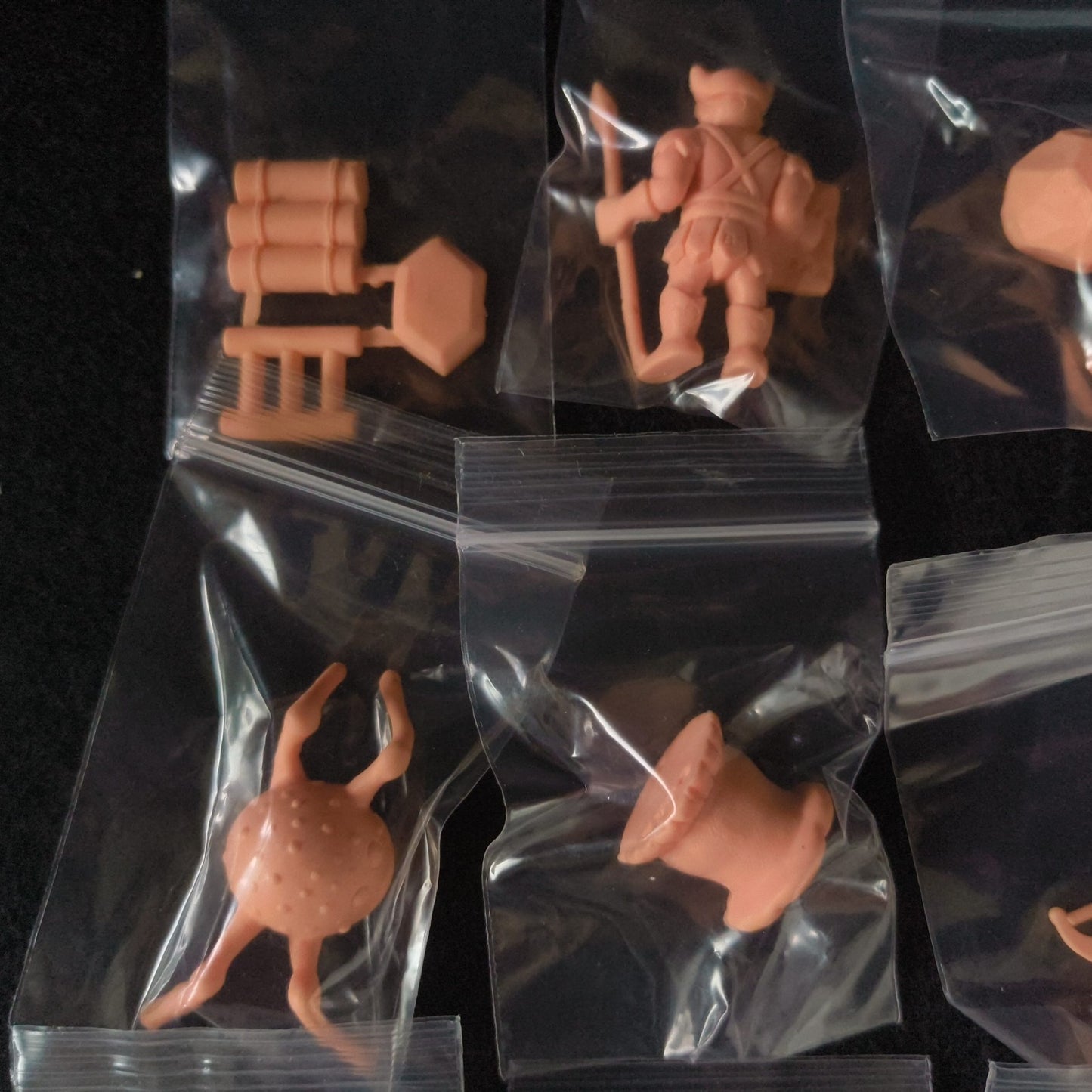 Legend of Zelda keshi rubber eraser collection and minibook set. Nintendo, Japan