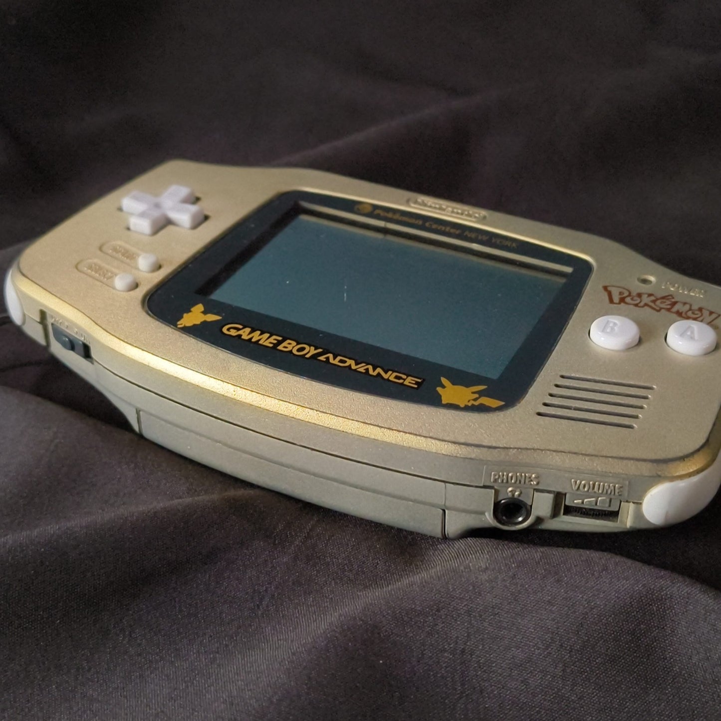 Original shell, Game Boy Advance GBA Pokemon Center NEW YORK Gold Limited, Japan