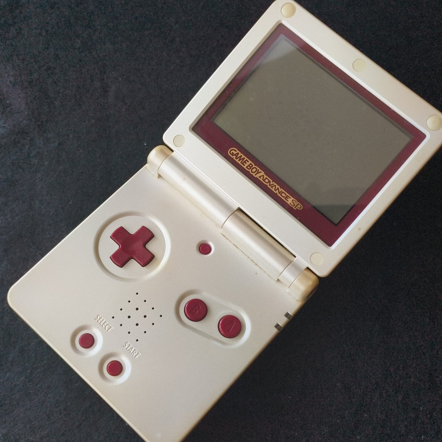 Nintendo Game Boy Advance SP Famicom Color AGS-001 Boxed Manual Screen Issue