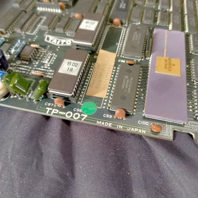 Taito Hi Sho Zame Twin Hawk JAMMA Arcade PCB Working with Manuals and Cards