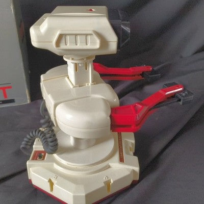Vintage 1985 Nintendo Famicom Robot R.O.B. HVC-012 Box Manual Japan For Parts