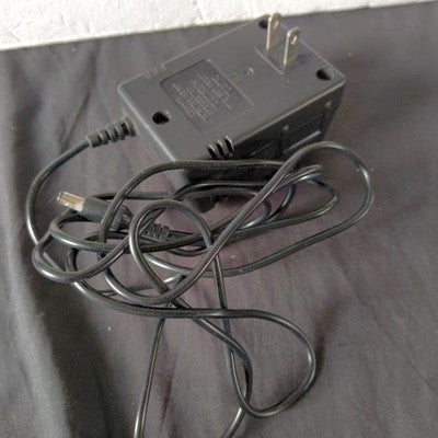 Sega Mega Drive Console System with Controller and AC Adapter Working Japan