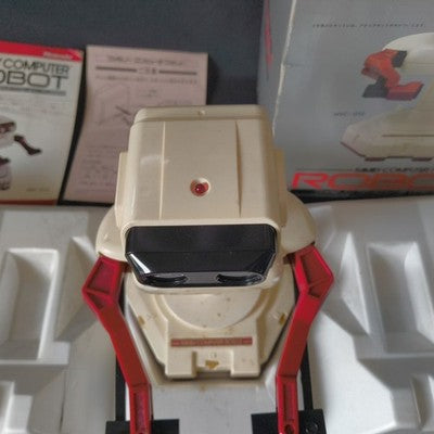 Nintendo Famicom Robot R.O.B. Robotic Operating Buddy with Manual Box Japan