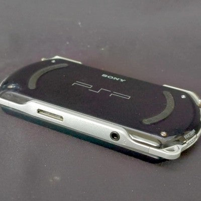 Sony PSP Go Console Boxed Japan For Parts Not Working Junk Dead Battery Rare