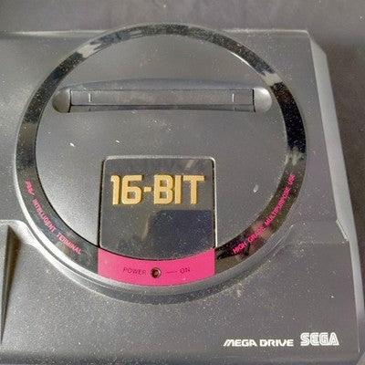 Sega Mega Drive Console System with Controller and AC Adapter Working Japan
