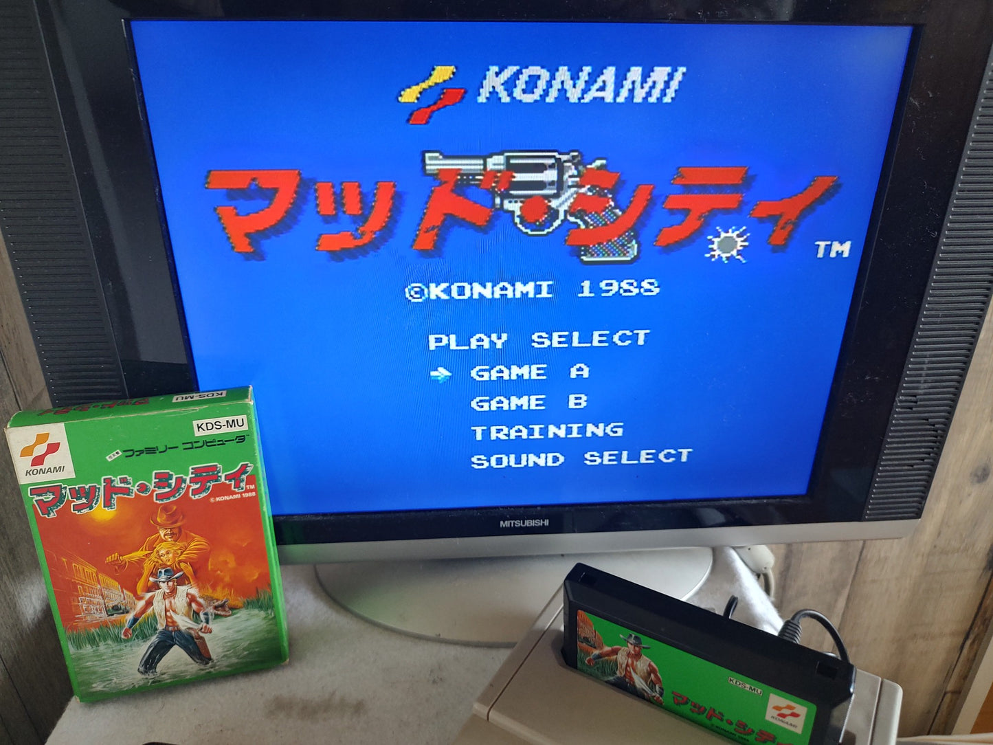 MAD CITY KONAMI Nintendo Famicom NES Cartridge,Manual,Box set, Working-g0413-