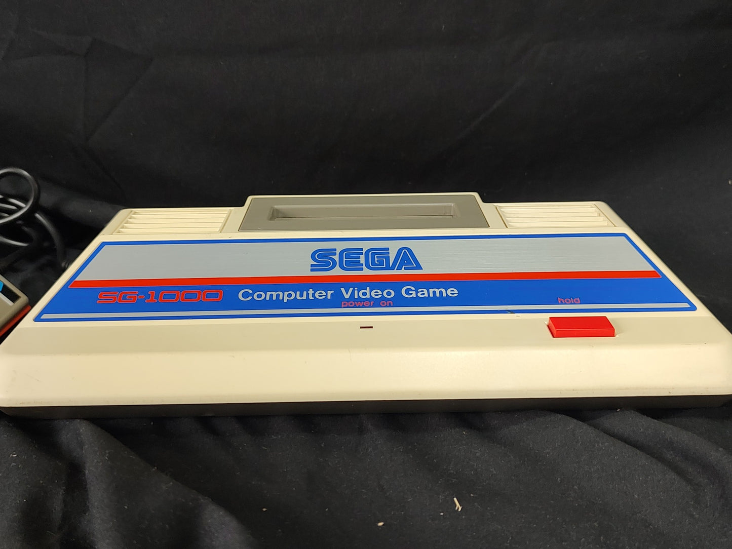 SEGA SG-1000 SG1000 CONSOLE system, Installed pad and Game set working-g0610-