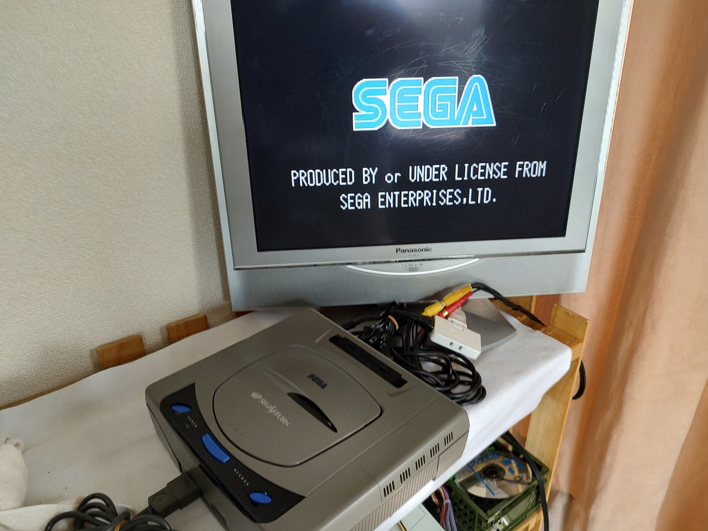 SEGA Saturn Gray color Console HST-0004,Pad,Power Cable Boxed set, Working-g0625