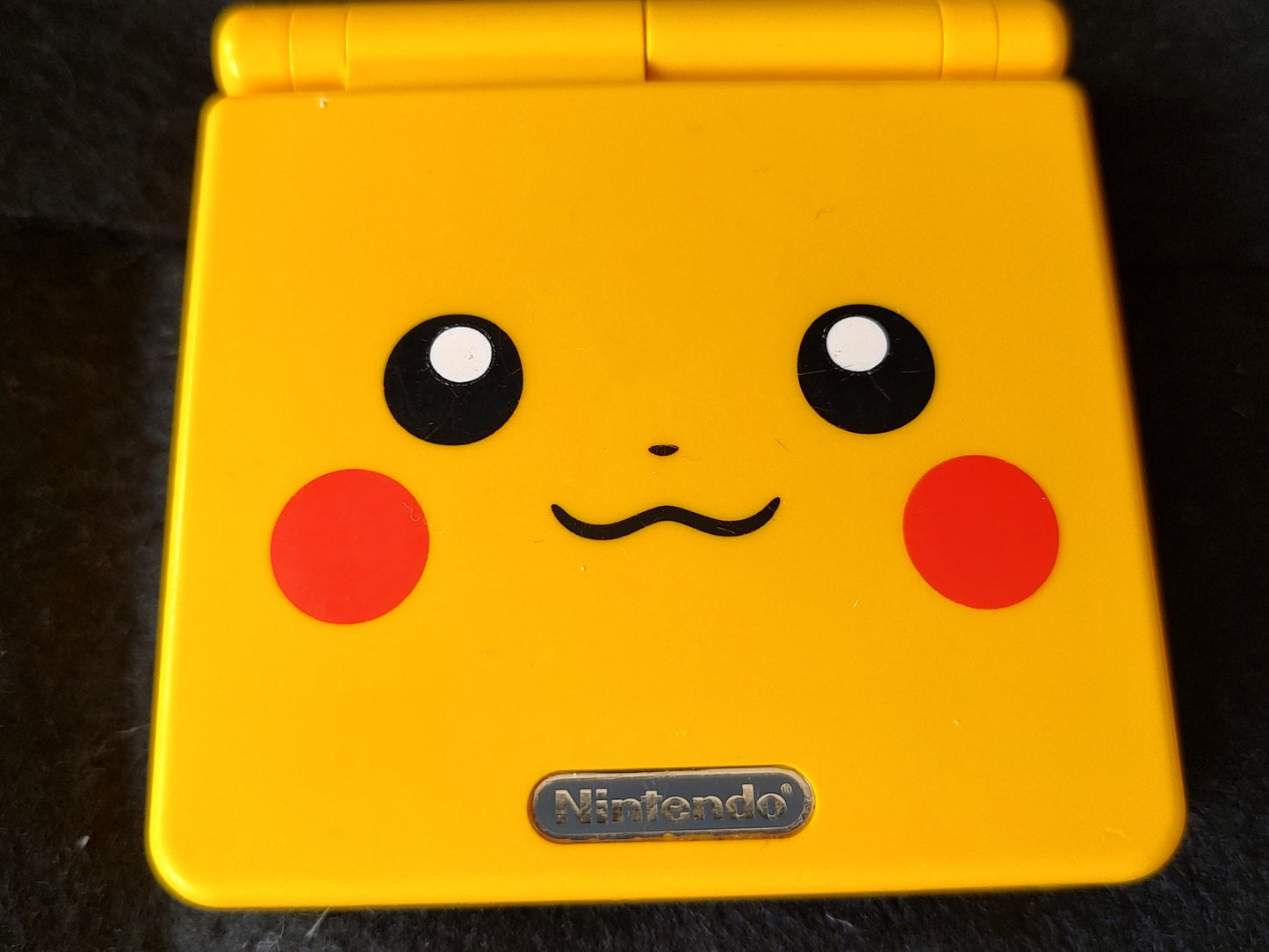 Authentic Pokemon Pikachu yellow LIMITED EDITION GAMEBOY ADVANCE SP GBA SP-g0716