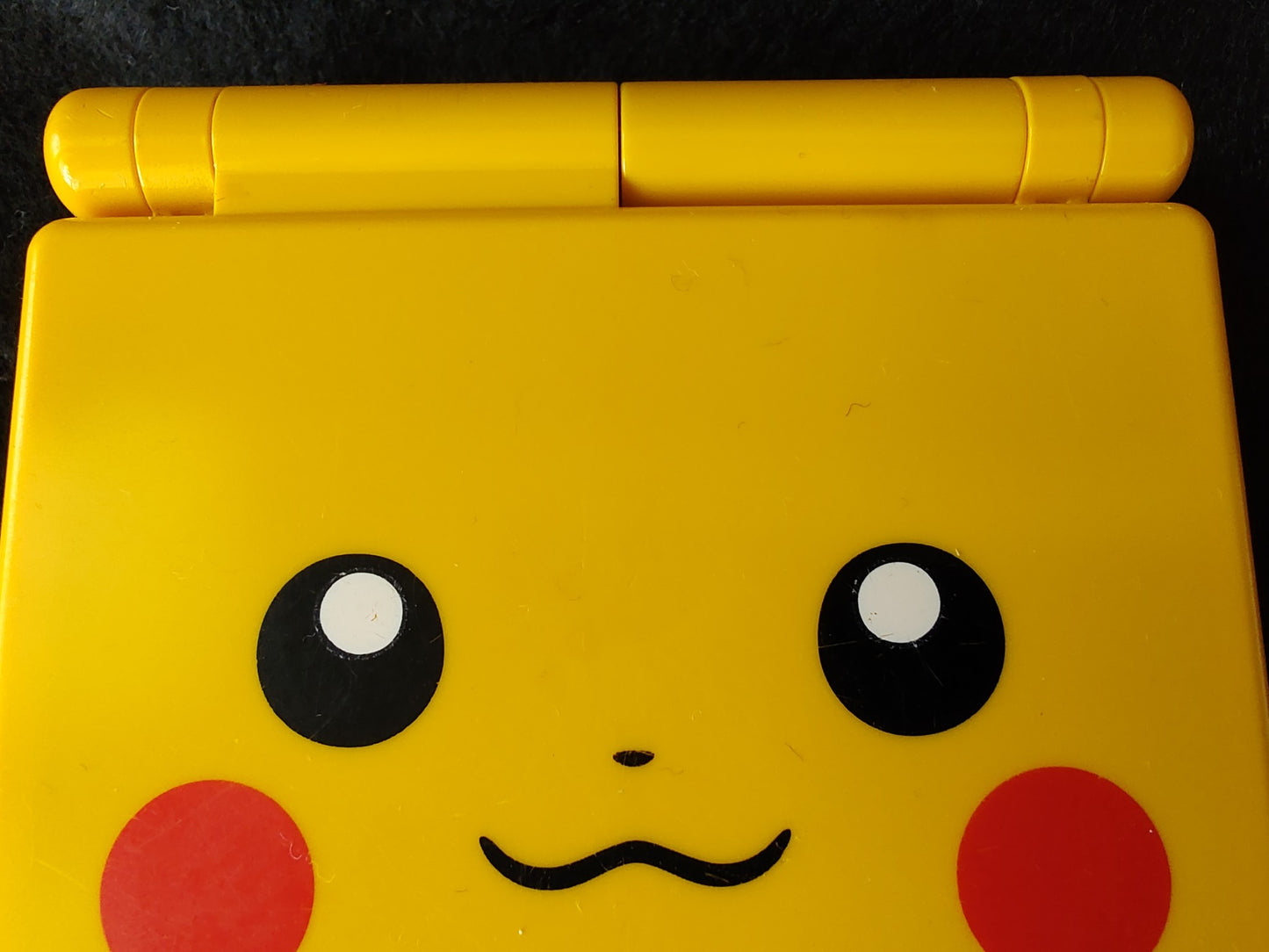 Authentic Pokemon Pikachu yellow LIMITED EDITION GAMEBOY ADVANCE SP GBA SP-g0716