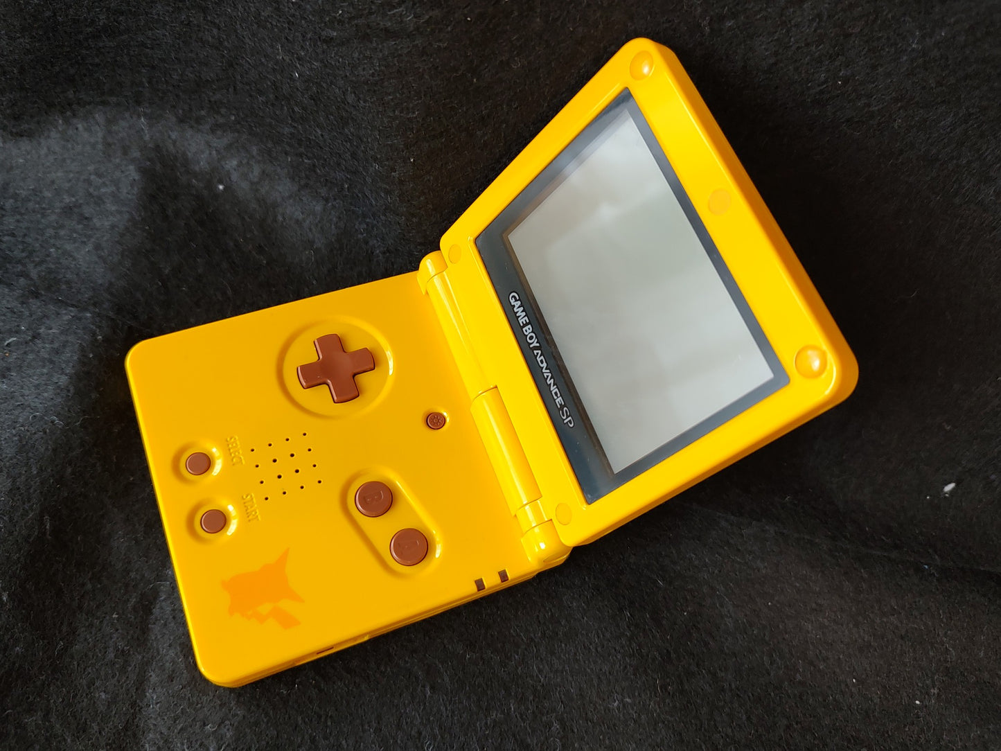 Authentic Pokemon Pikachu yellow LIMITED EDITION GAMEBOY ADVANCE SP GBA SP-g0716