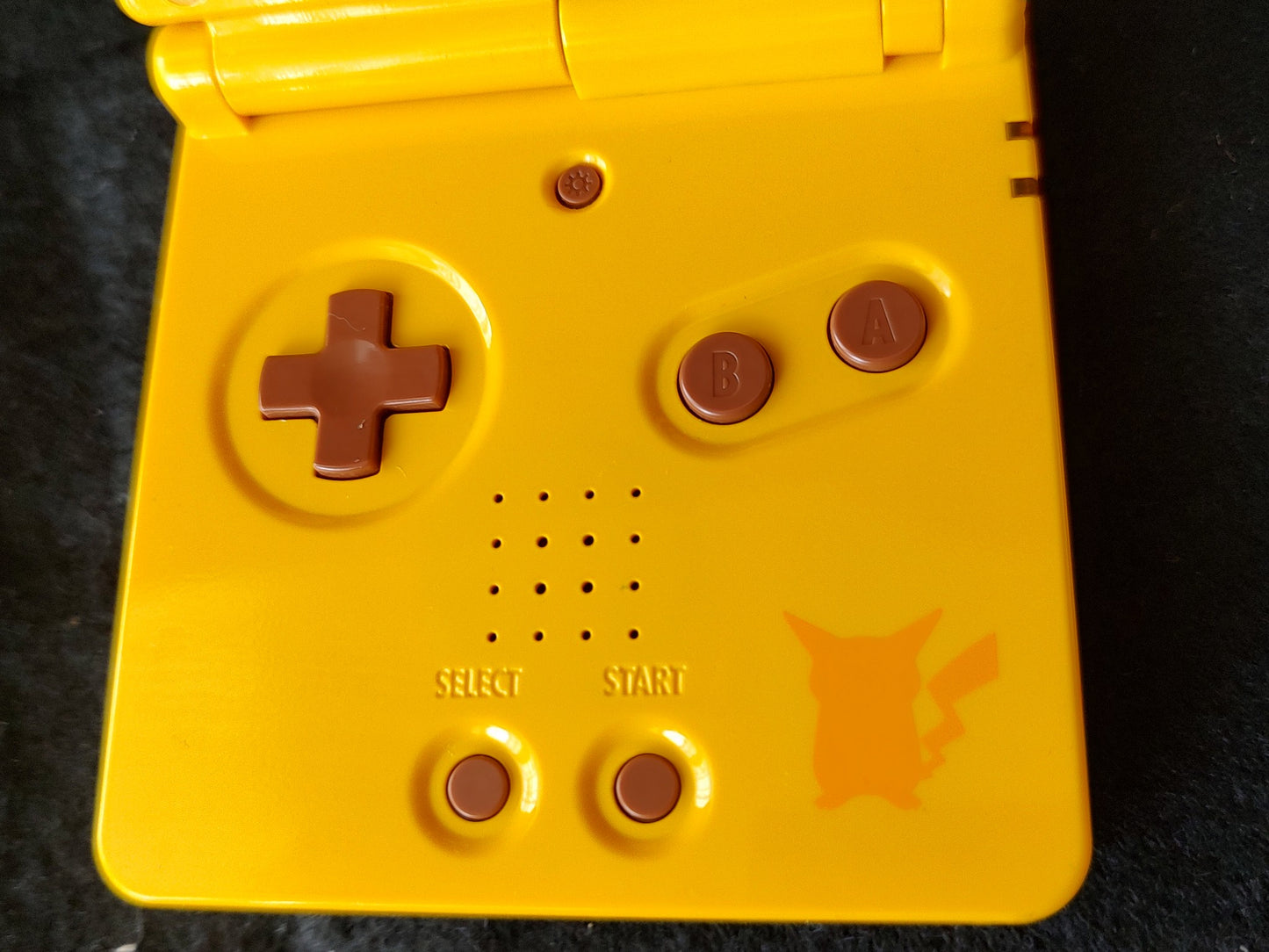 Authentic Pokemon Pikachu yellow LIMITED EDITION GAMEBOY ADVANCE SP GBA SP-g0716