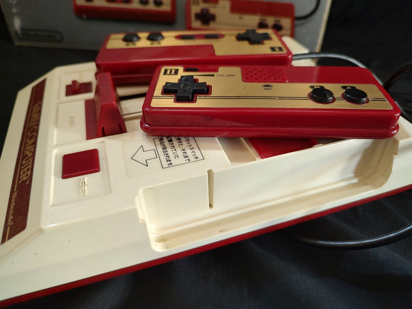 Nintendo Famicom NES HVC-001 Console, PSU, Manual and Box set, Working-g0722-