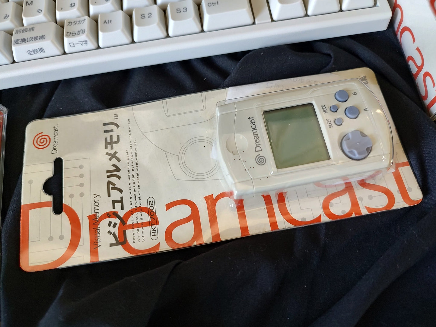 SEGA DreamCast Keyboard, contoller, Visual Memory, AV cable, Dream Passport set