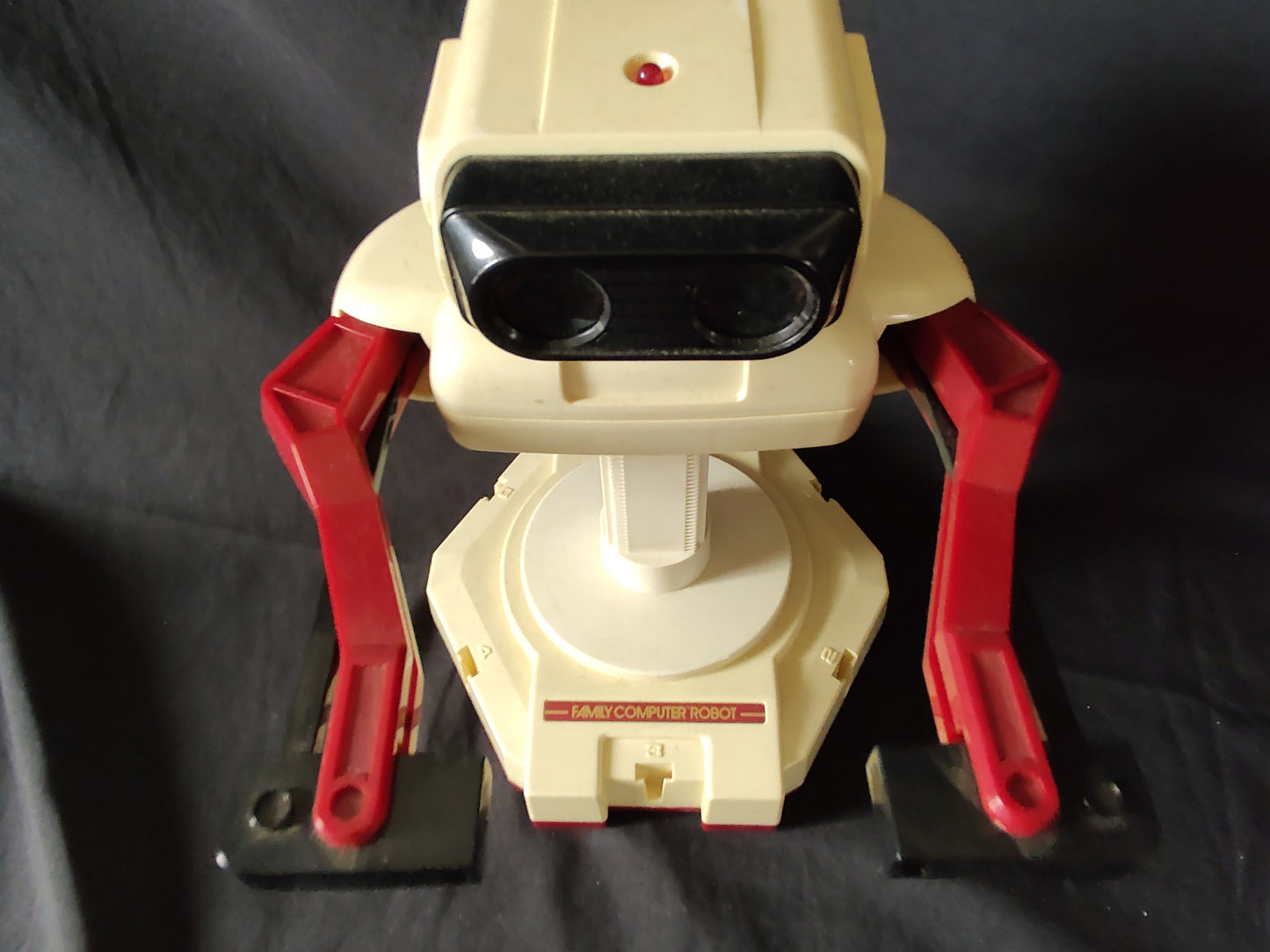 Nintendo Famicom Robot R.O.B.(Robotic Operating Buddy),with manual, Box-g1216-