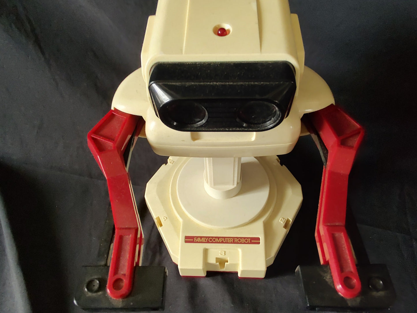 Nintendo Famicom Robot R.O.B.(Robotic Operating Buddy),with manual, Box-g1216-