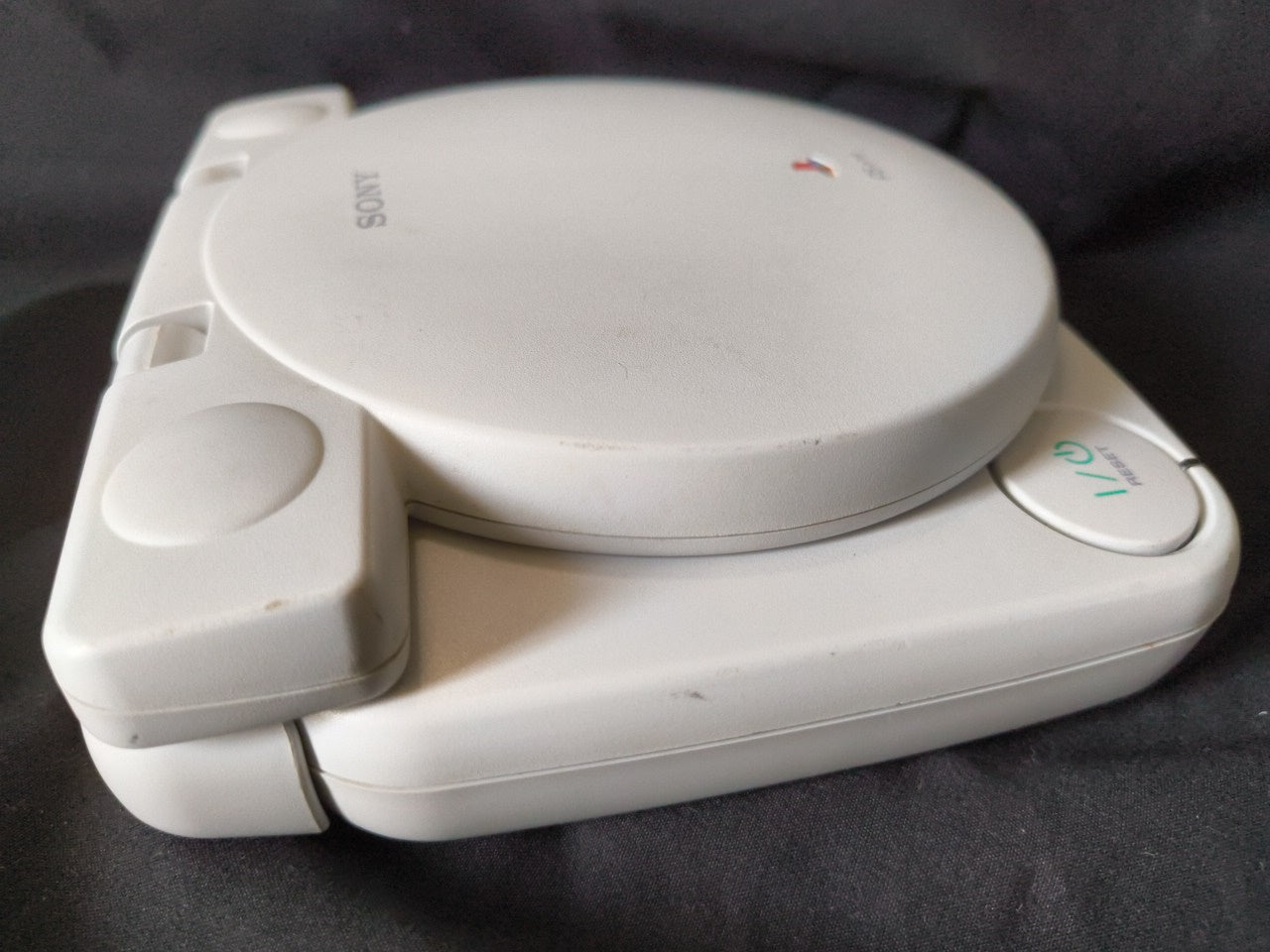 Defective, Sony PlayStation PS one Console,LCD monitor and PSU NTSC-J-h0114- - Hakushin Retro Game shop