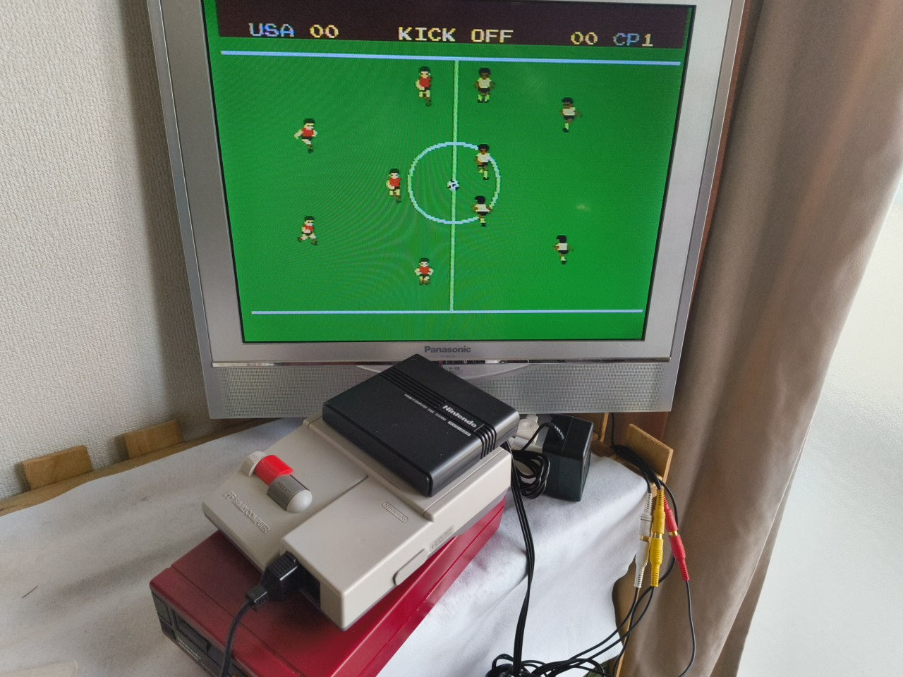 Soccor / Super Mario Brothers 2 FAMICOM DISK SYSTEM/Disk and Case set-h0117-