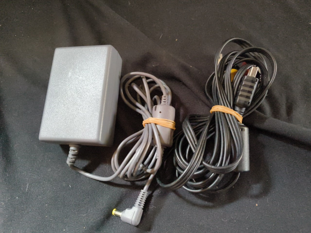 Sony PlayStation PS one Console, Cable, PSU and Controller set NTSC-J-gh0122-