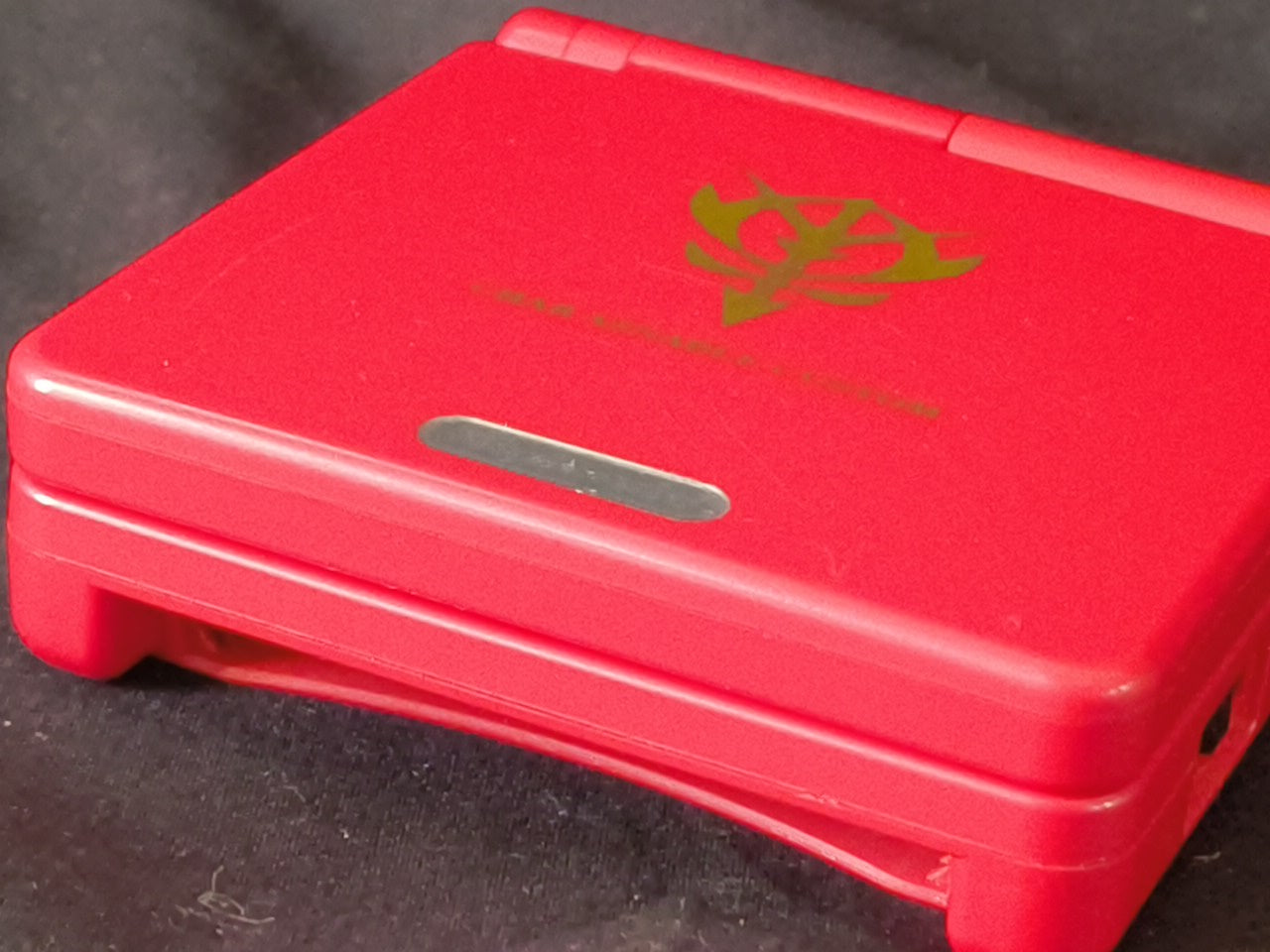 GUNDAM Exclusive use of Char LIMITED EDITION GAMEBOY ADVANCE SP CONSOLE -g1118-