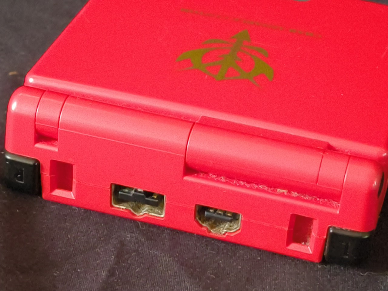 GUNDAM Exclusive use of Char LIMITED EDITION GAMEBOY ADVANCE SP CONSOLE -g1118-