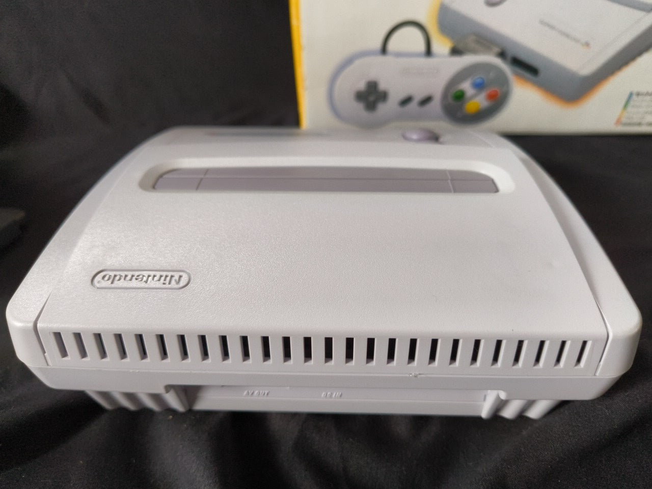 Nintendo Super Famicom Jr. (SNES) Console, w/Pads, Manual, Box, Game set-h0206-2