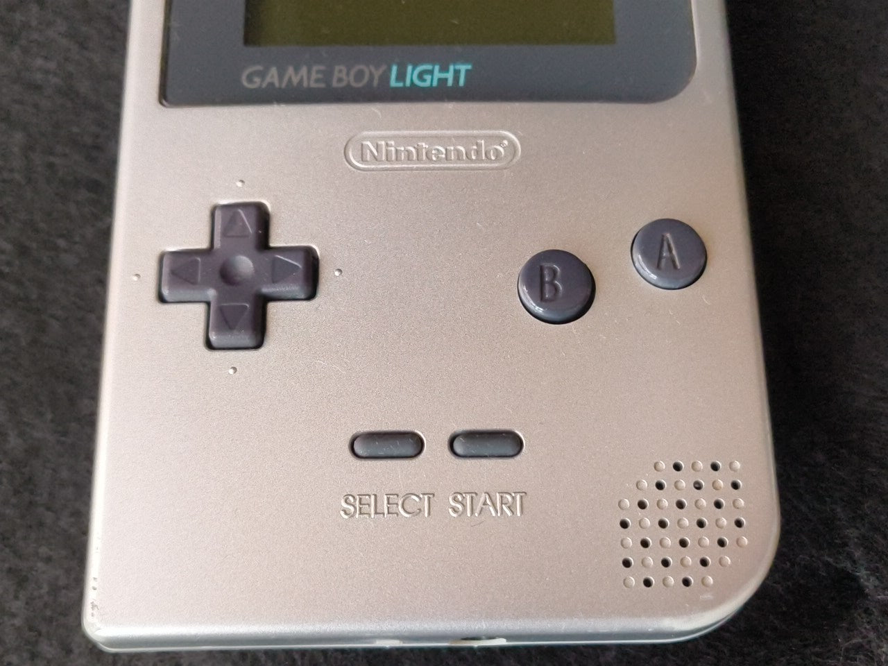 JUNK, Defective, Nintendo Gameboy Light silver color console HGB-101,-h0220-