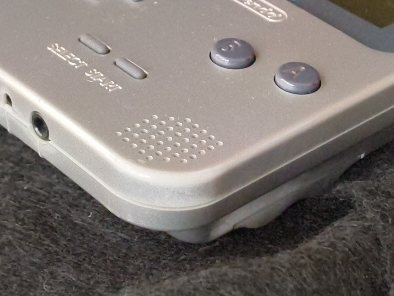 JUNK, Defective, Nintendo Gameboy Light silver color console HGB-101,-h0220-