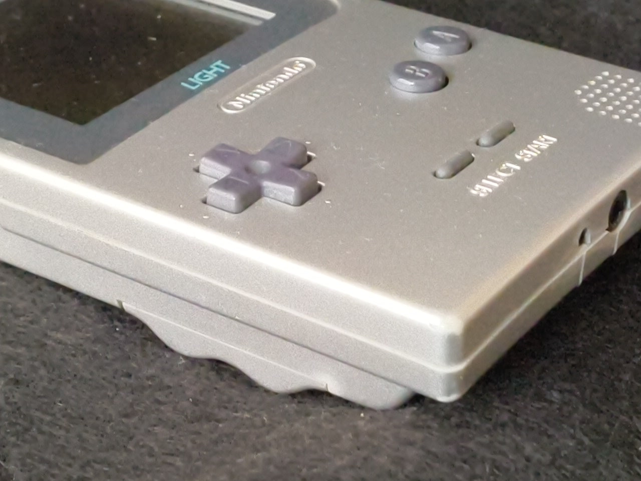 JUNK, Defective, Nintendo Gameboy Light silver color console HGB-101,-h0220-
