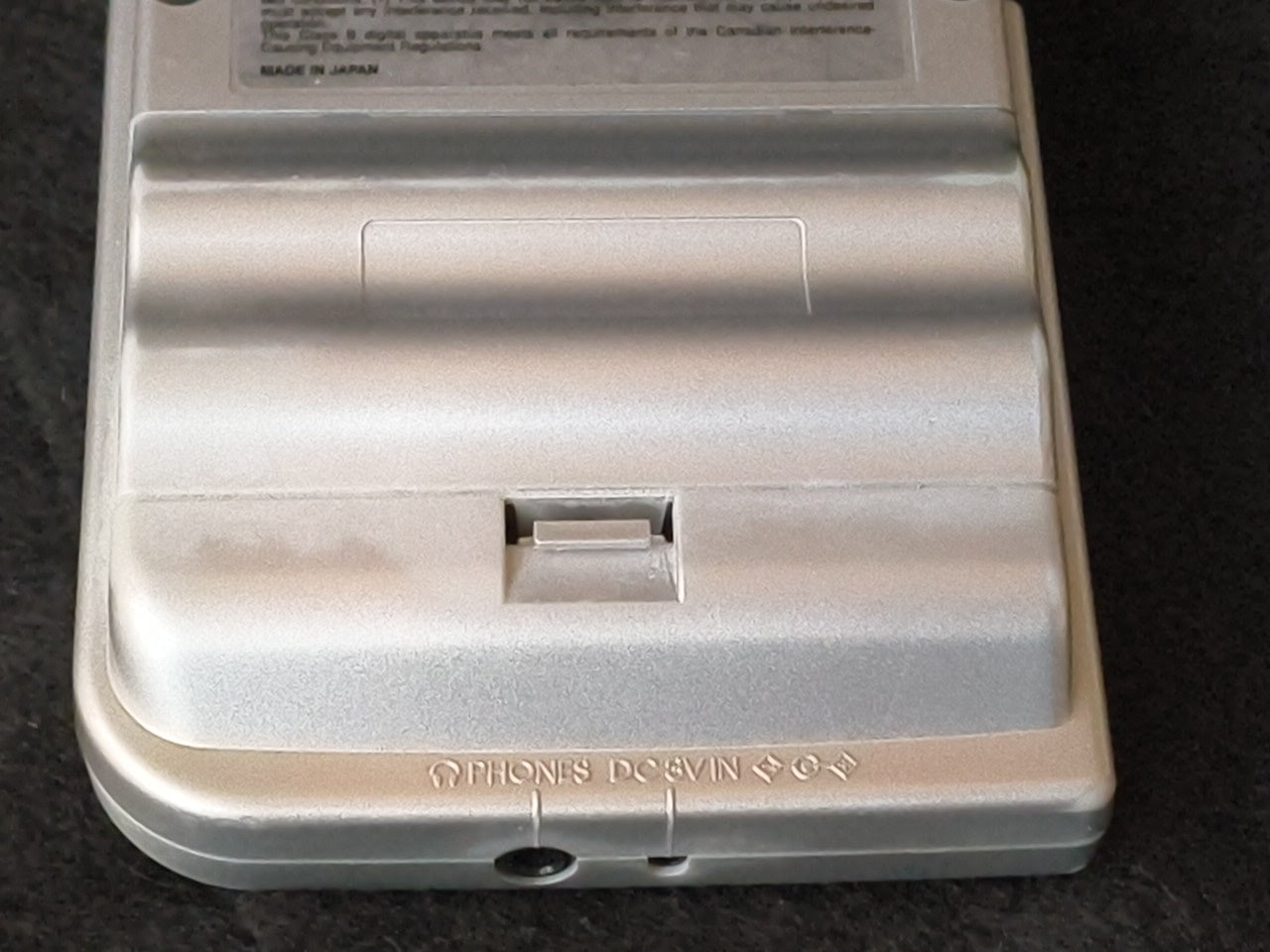 JUNK, Defective, Nintendo Gameboy Light silver color console HGB-101,-h0220-